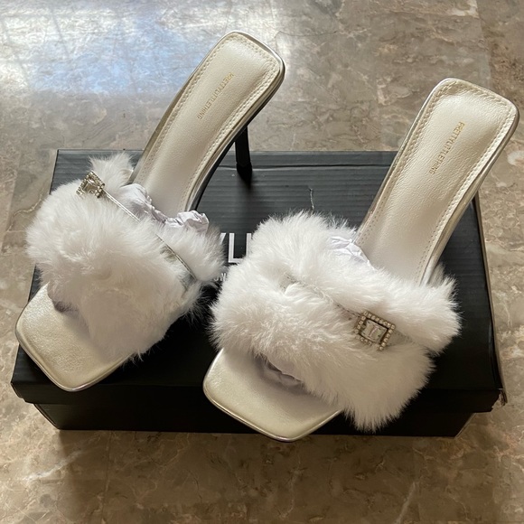 PrettyLittleThing Shoes - Fluffy Diamanté heels
